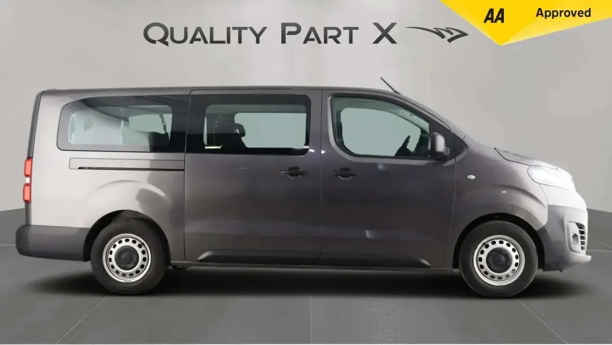 Used Vauxhall Vivaro 100 kW (136 HP) 2023 Grey MPV