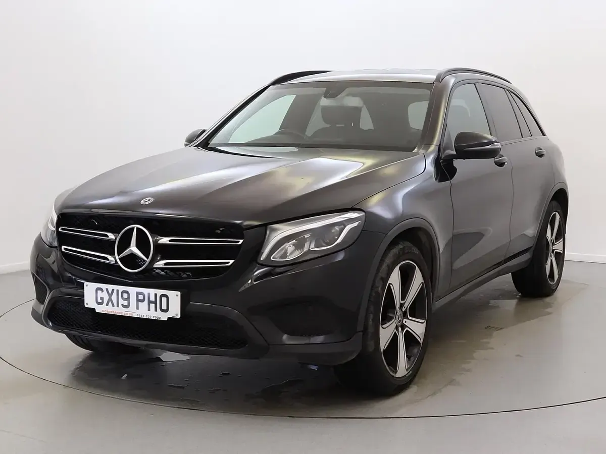Used Mercedes GLC250 Urban 211 HP (155 kW) 2019 Black SUV