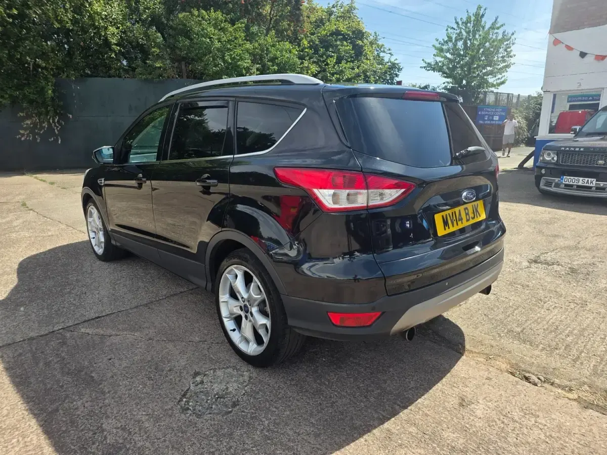 Used Ford Kuga Titanium 140 HP (102 kW) 2014 Black SUV