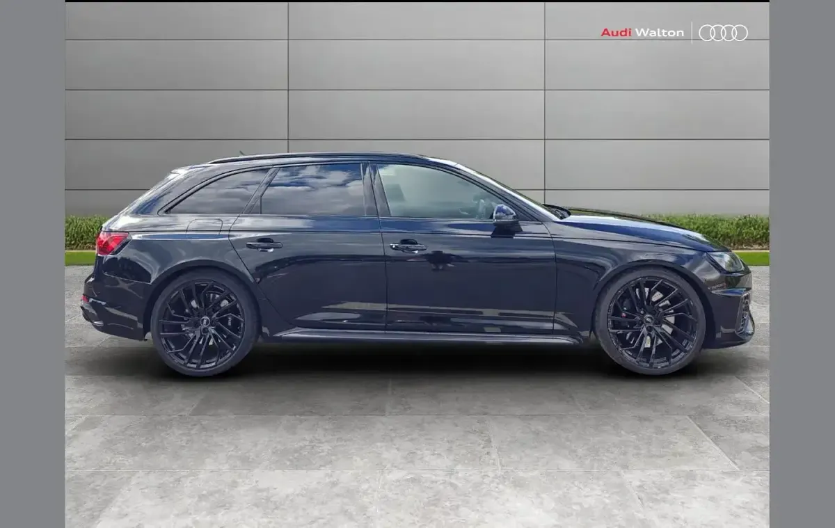 Used Audi RS4 Design 444 HP (326 kW) 2020 Black Estate