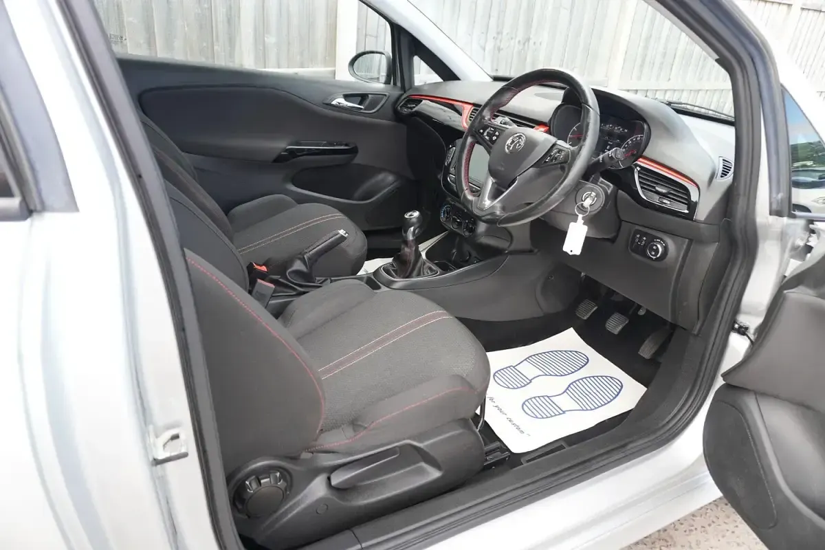 Used Vauxhall Corsa SRi 2016 Silver Hatchback