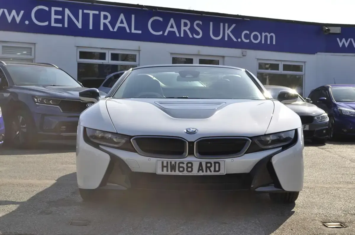Used BMW i8 Luxury Line 374 HP (275 kW) 2019 White Cabriolet