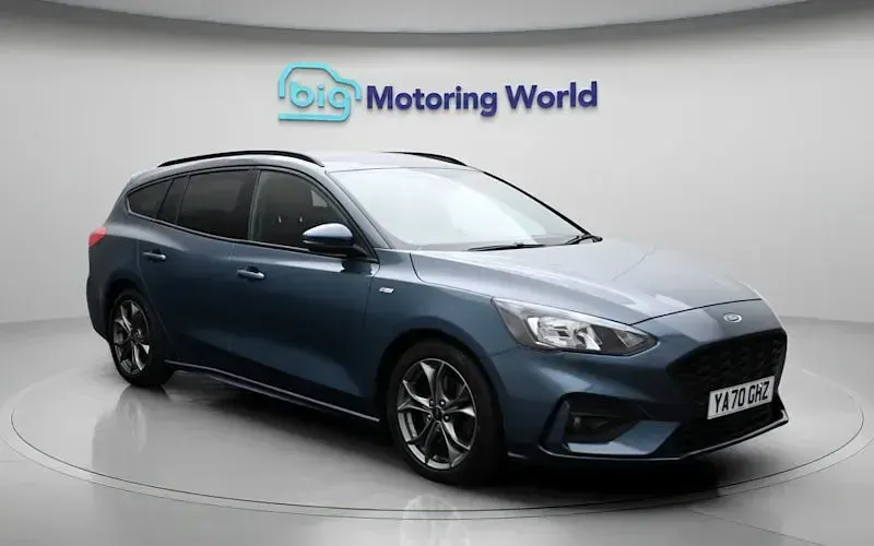 Gebraucht Ford Focus ST-Line 120 PS (88 kW) 2020 Blau Kombi