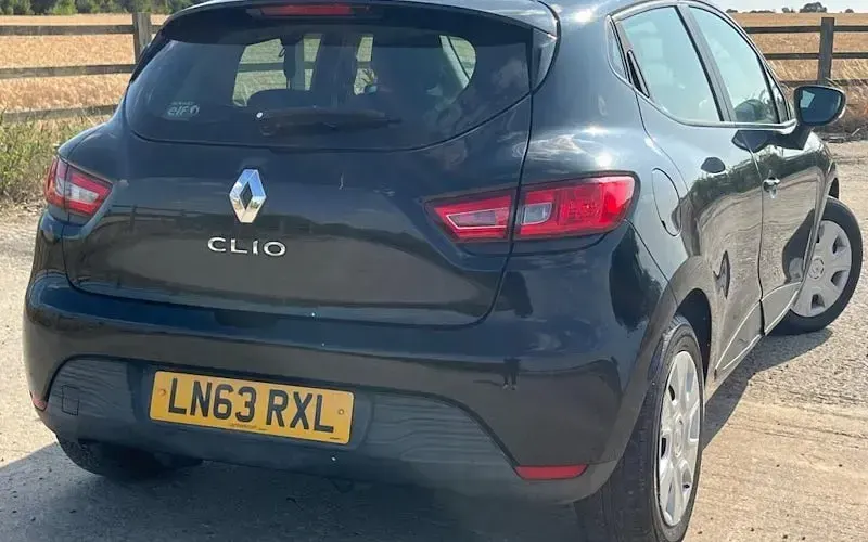 Used Renault Clio Expression 73 HP (53 kW) 2015 Hatchback