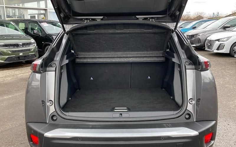 Used Peugeot 2008 Allure Premium 101 HP (74 kW) 2022 SUV