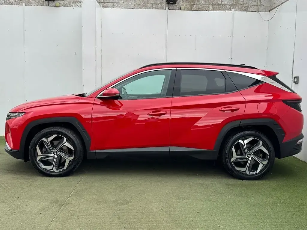 Used Hyundai Tucson Premium 265 HP (194 kW) 2023 Red SUV