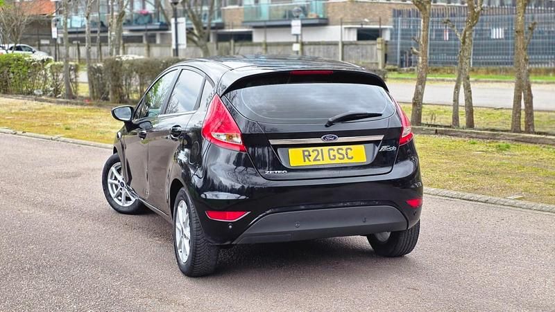 Used Ford Fiesta Zetec 96 HP (70 kW) 2011 Black Hatchback