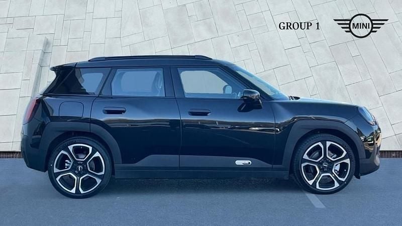 Używany Mini Aceman 133 kW (181 KM) 2025 Czarny SUV
