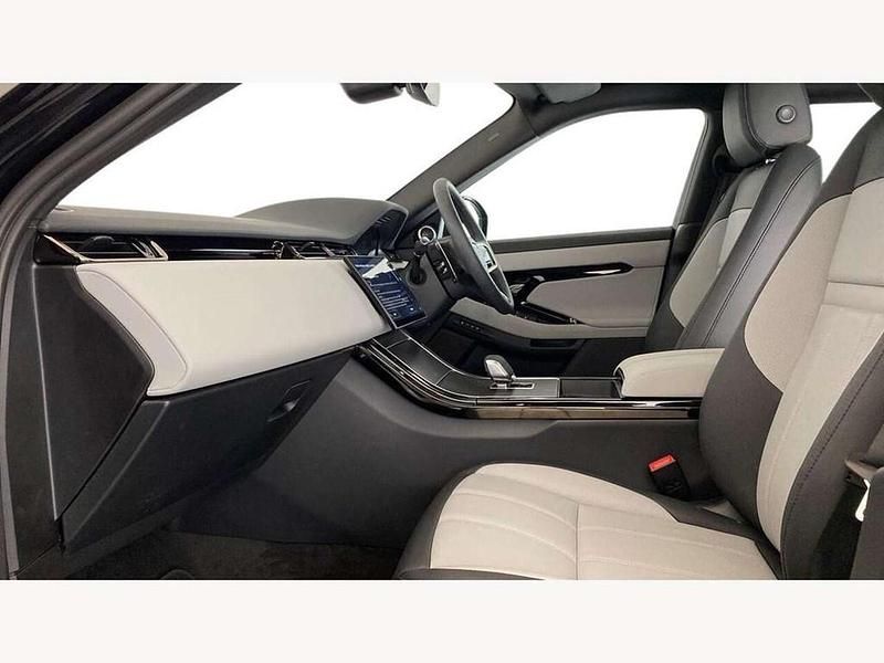 Used Land Rover Range Rover evoque 204 HP (150 kW) 2025 Santorini black SUV