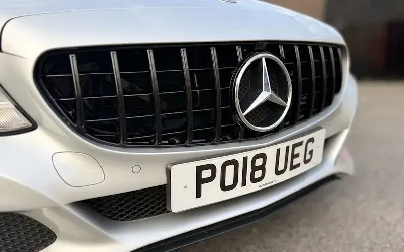 Used Mercedes C220 Executive 170 HP (125 kW) 2018 Silver Sedan