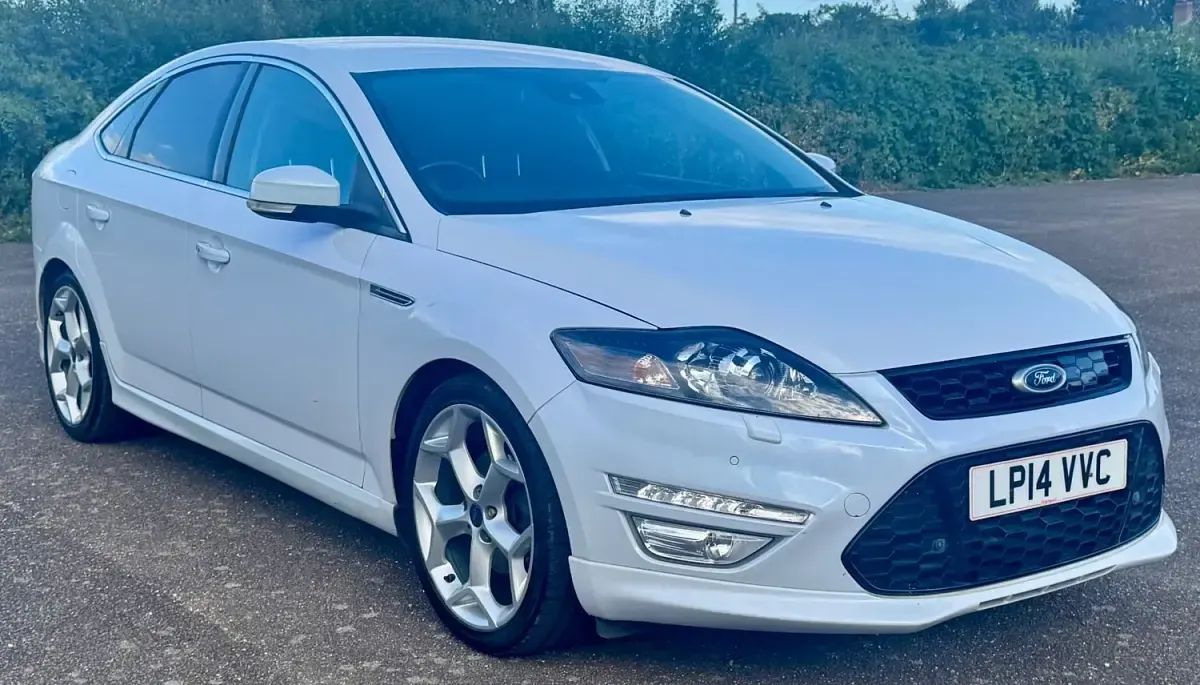 Używany Ford Mondeo Titanium X 2014 Biały Hatchback