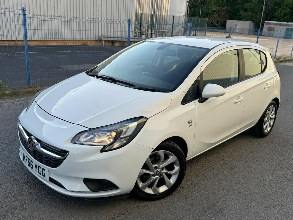 Used Vauxhall Corsa S 2016 White Hatchback