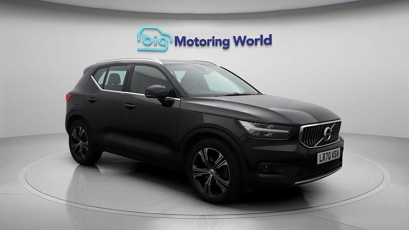 Used 2020 Volvo XC40 Inscription SUV | £19,000 (Fair price) - Image 1/4