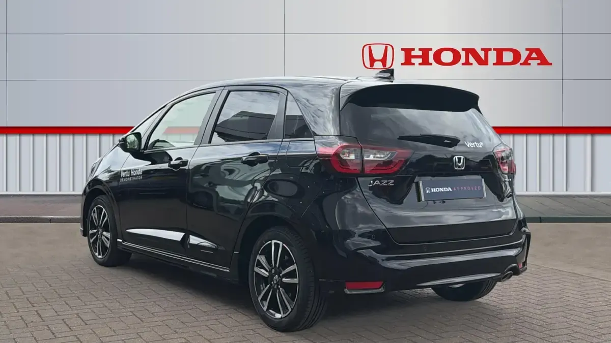 Used Honda Jazz Advance 122 HP (89 kW) 2026 Crystal black  solid Hatchback