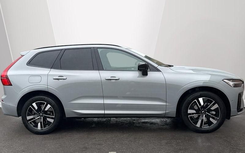 Used Volvo XC60 Plus 250 HP (183 kW) 2024 Grey SUV