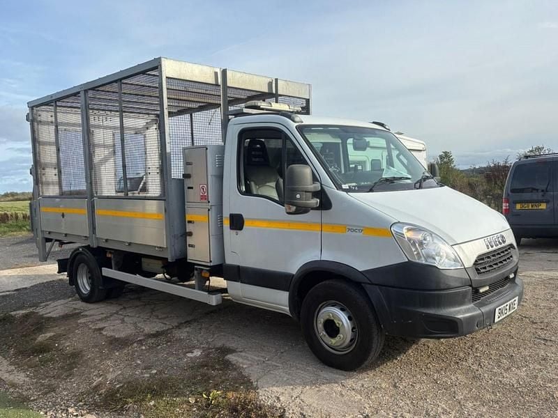 White Used 2015 Iveco Daily | £9,995 (Fair price) - Image 1/4