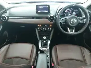 Begagnad Mazda CX-3 Inclusive 120 HK (88 kW) 2017 Silver SUV