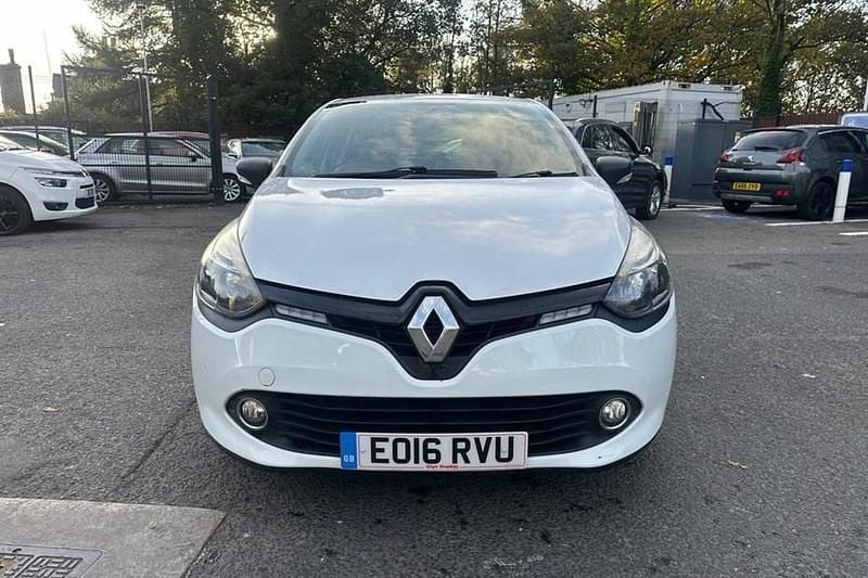 White Used 2016 Renault Clio IV Play Hatchback | £3,495 (Good price) - Image 1/1