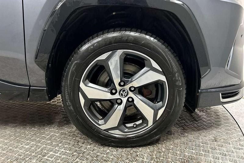 Used Toyota RAV4 Hybrid Design 301 HP (221 kW) 2022 Grey SUV