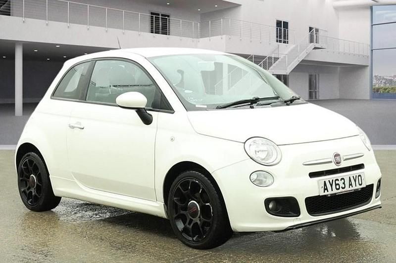 White Used 2013 Fiat 500 S Hatchback | £3,499 (Fair price) - Image 1/1