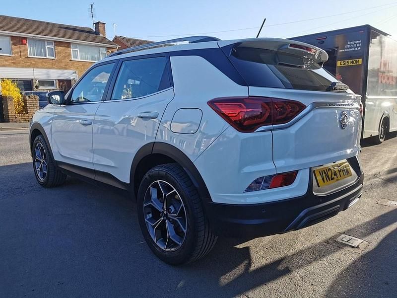 Used Ssangyong (KGM) Korando 163 HP (119 kW) 2024 White SUV