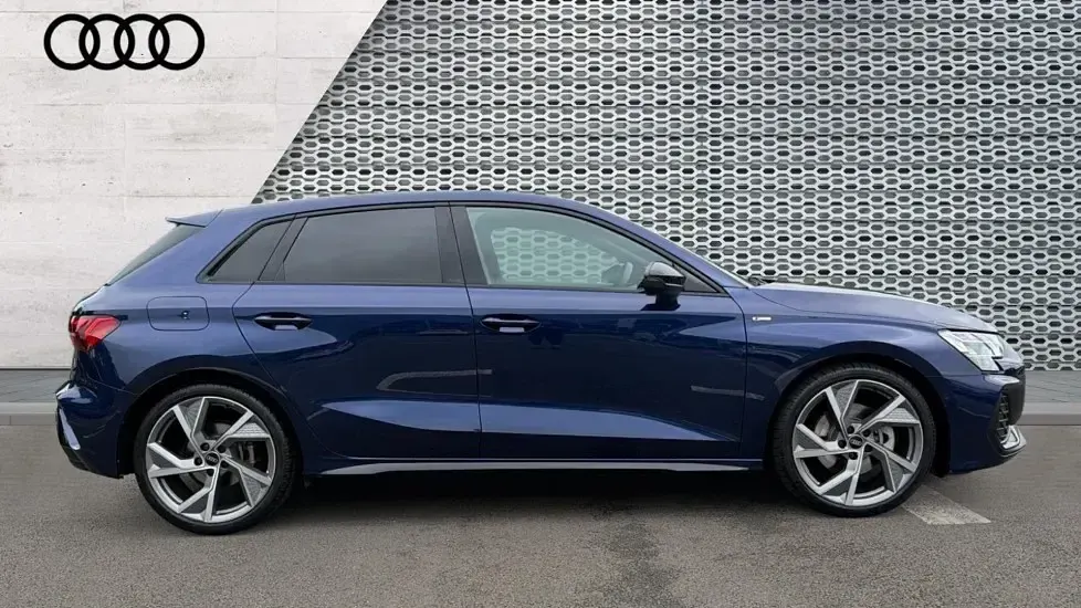 Used Audi A3 Black Edition 150 HP (110 kW) 2025 Blue