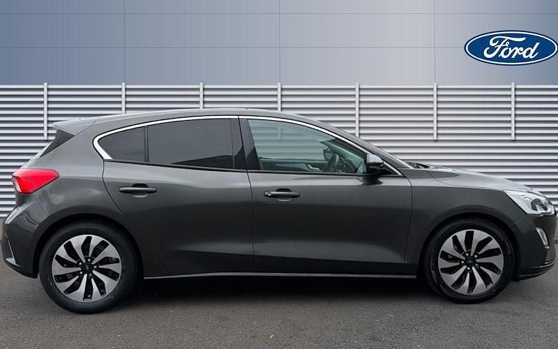 Used Ford Focus Zetec 125 HP (91 kW) 2019 Grey Hatchback