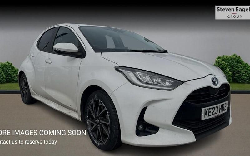 Used Toyota Yaris Hybrid Design 116 HP (85 kW) 2026 Hatchback