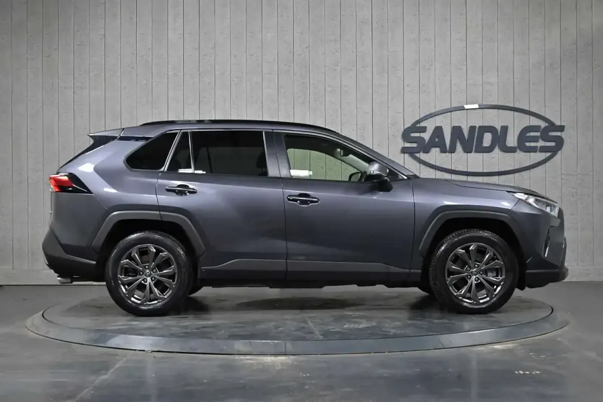 Used Toyota RAV4 Hybrid Design 218 HP (160 kW) 2022 Grey SUV