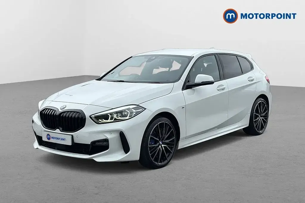 Used BMW 118 M Sport 136 HP (100 kW) 2023 White Hatchback