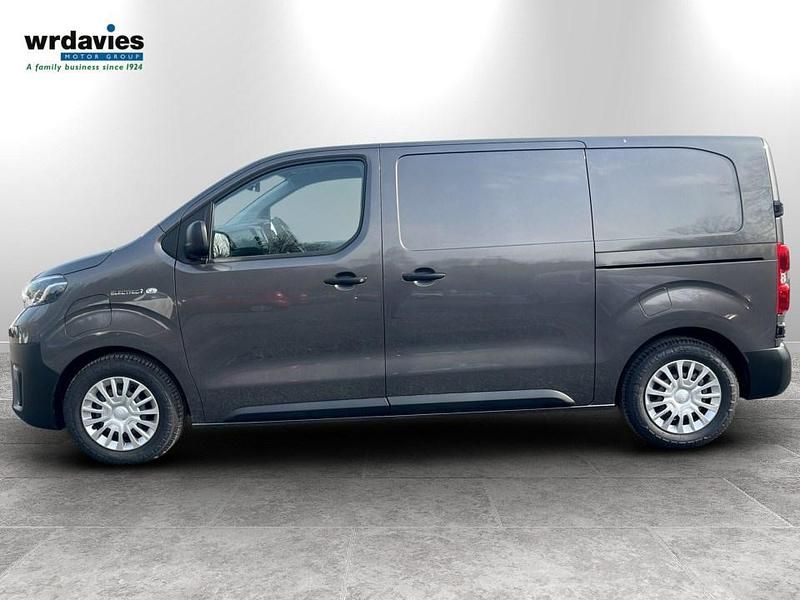 New Toyota Proace 100 kW (136 HP) 2025 Grey MPV