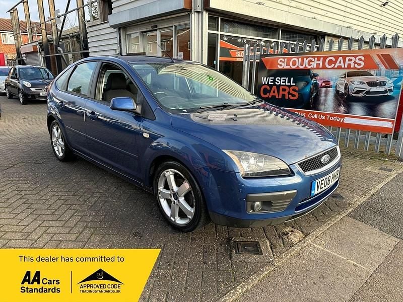 Used Ford Focus Zetec 123 HP (90 kW) 2008 Blue Hatchback