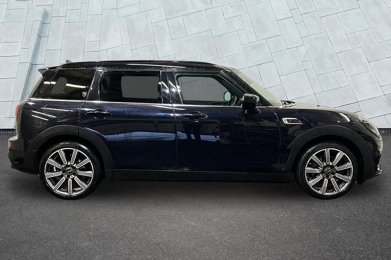 Used Mini Cooper S Clubman Exclusive 176 HP (129 kW) 2024 Black Estate