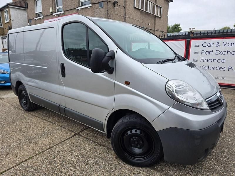 Silver Used 2013 Vauxhall Vivaro Van | £3,500 (Fair price) - Image 1/4