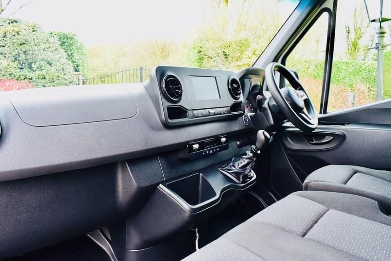 Begagnad Mercedes Sprinter Premium 148 HK (108 kW) 2022 Vit Van