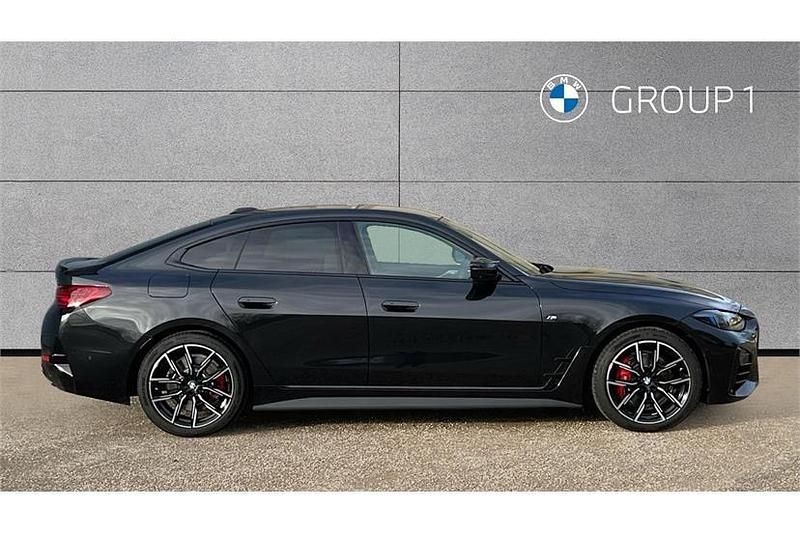 New BMW M440 M Sport 374 HP (275 kW) 2025 Black sapphire metallic paint Sedan