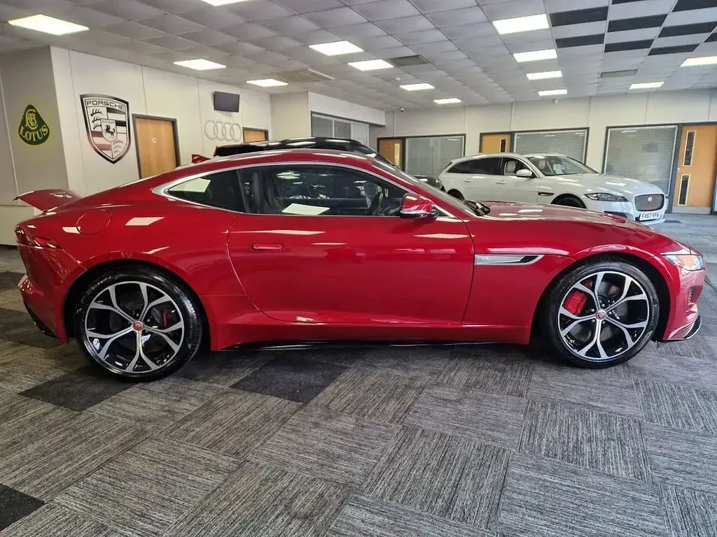 Used Jaguar F-Type R-Dynamic 300 HP (220 kW) 2021 Red Coupe
