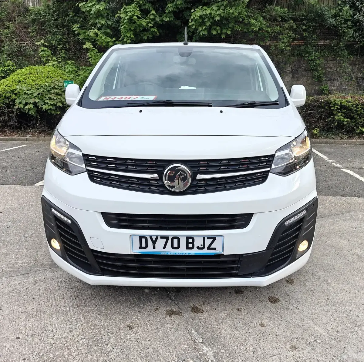 Używany Vauxhall Vivaro Sportive 120 KM (88 kW) 2020 Biały Minivan