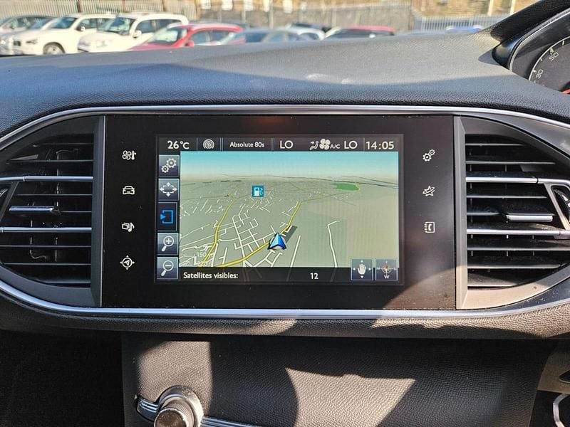 Used Peugeot 308 Active 2014 Red Hatchback