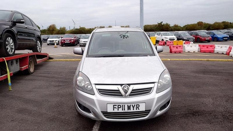 Yellow Used 2011 Vauxhall Zafira MPV | £1,795 (Fair price) - Image 1/4