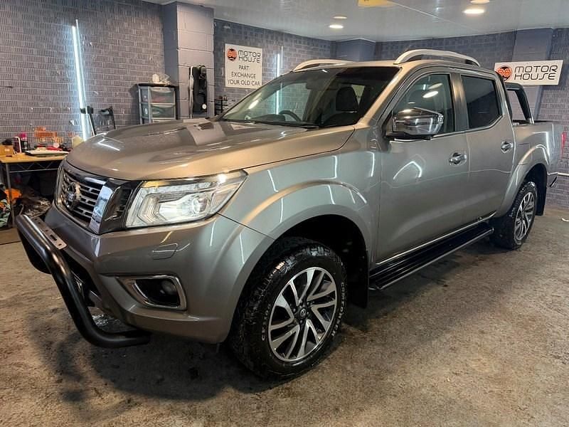 Used Nissan Navara Tekna 2017 Grey Pickup