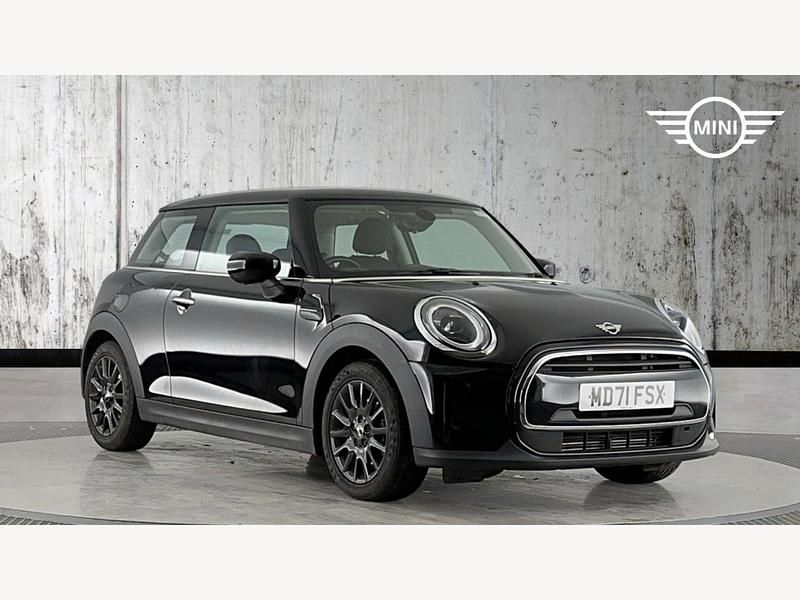Used Mini Cooper Classic 134 HP (98 kW) 2022 Black Hatchback
