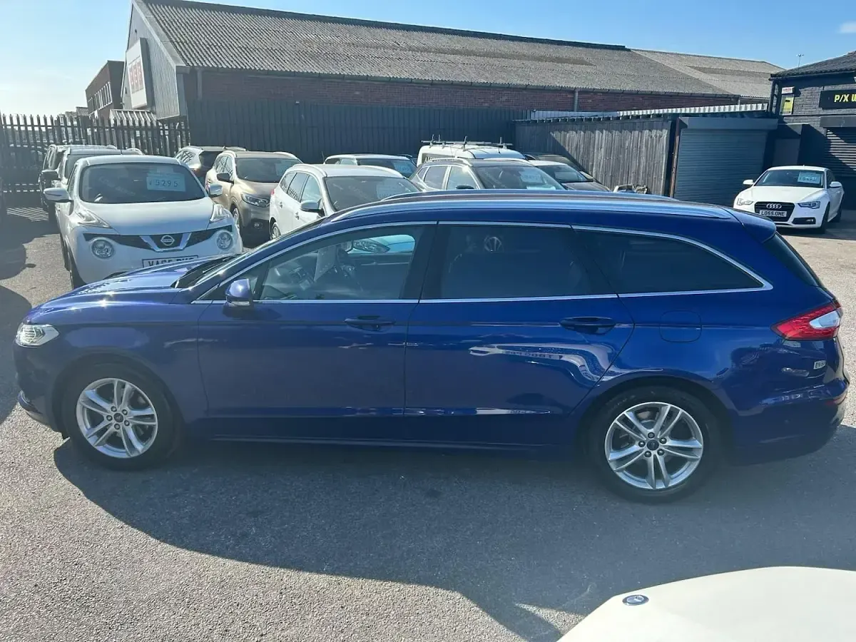 Used Ford Mondeo Titanium 150 HP (110 kW) 2015 Blue Estate