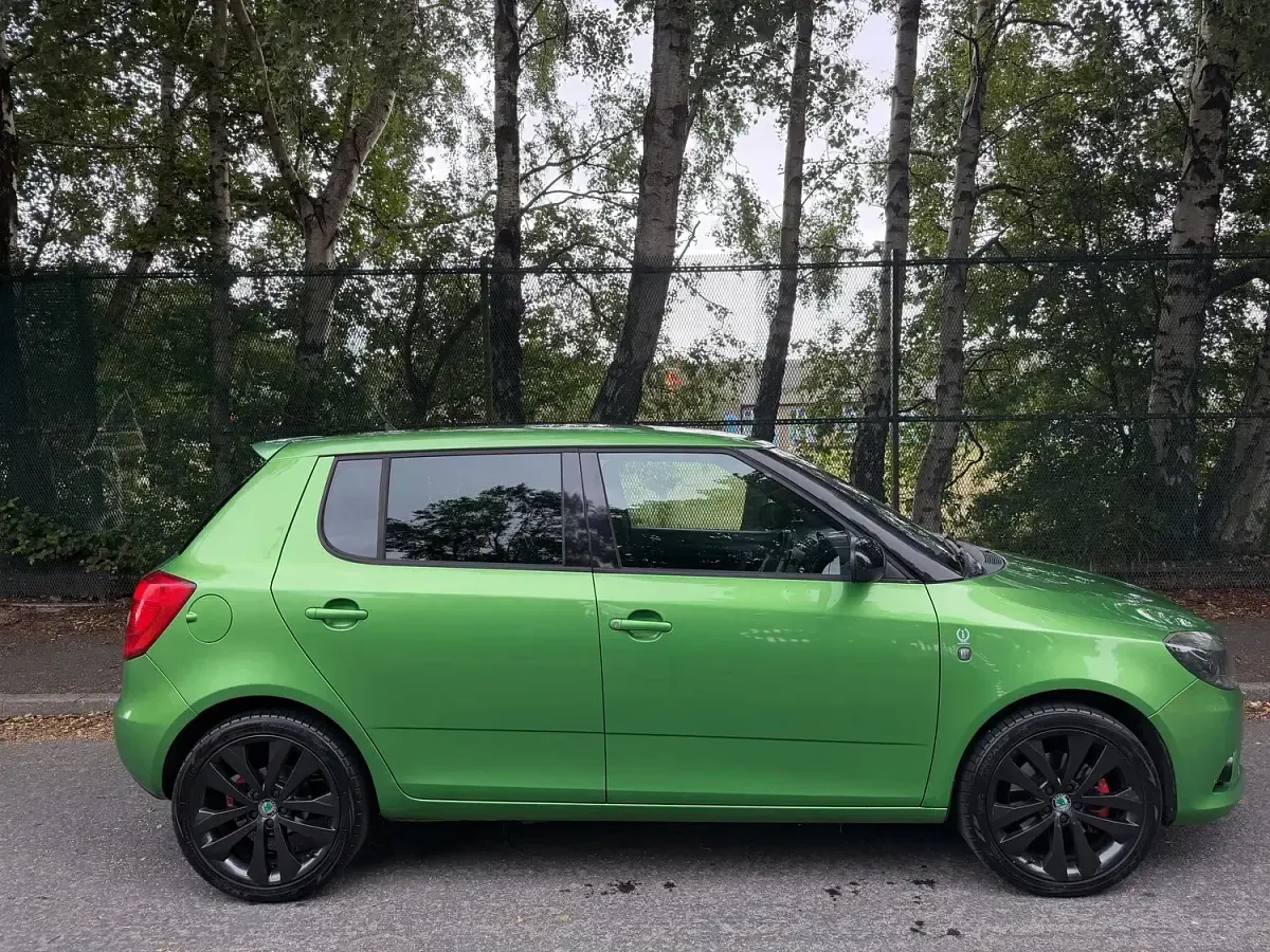 Used Skoda Fabia vRS 180 HP (132 kW) 2011 Green Hatchback