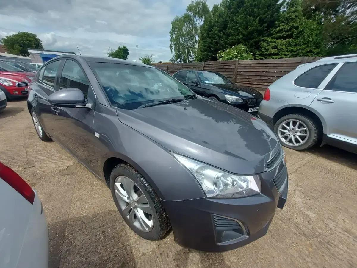Used Chevrolet Cruze LTZ 141 HP (103 kW) 2012 Grey Hatchback