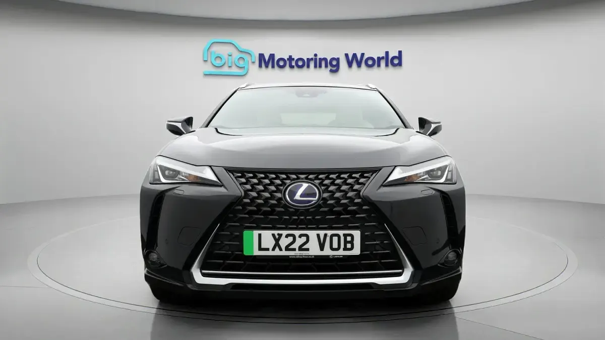 Used Lexus UX 300e 147 kW (201 HP) 2022 Black SUV