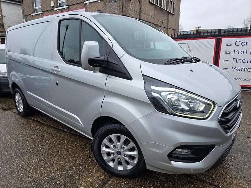 Used Ford Transit Custom Limited 130 HP (95 kW) 2021 Silver Van