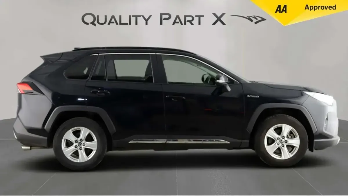 Second-hand Toyota RAV4 Hybrid 218 CP (160 kW) 2021 Negru SUV