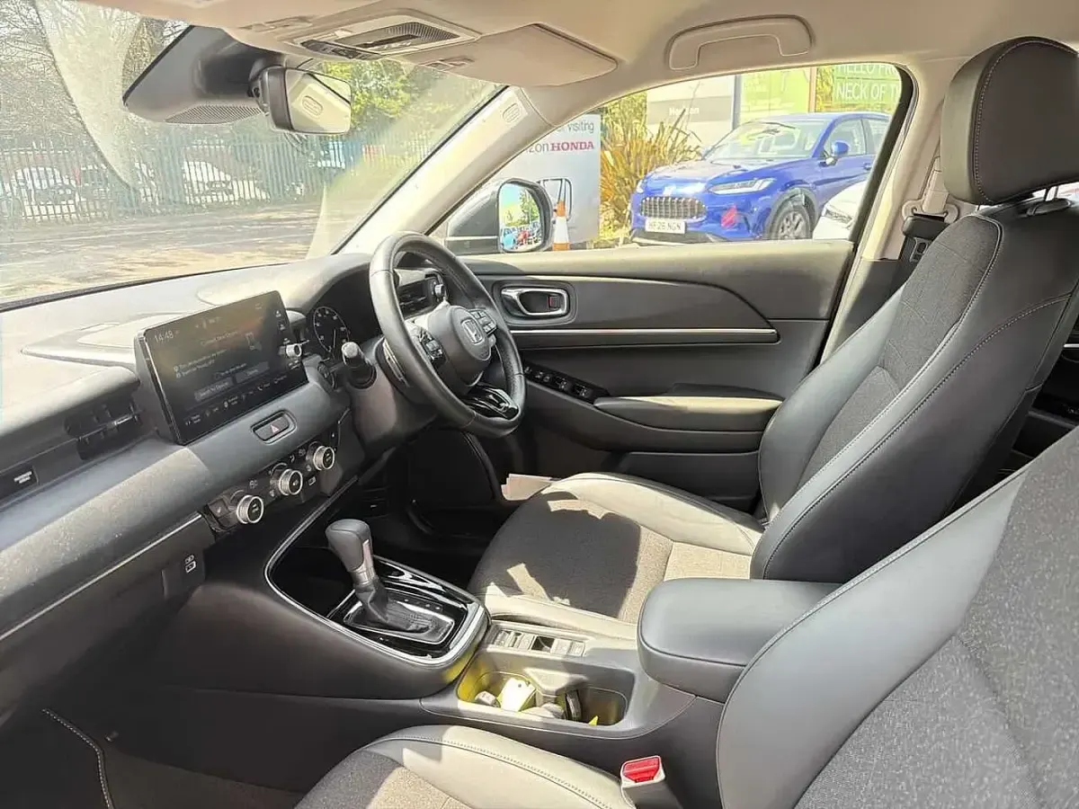 Used Honda HR-V Advance 131 HP (96 kW) 2023 Grey SUV