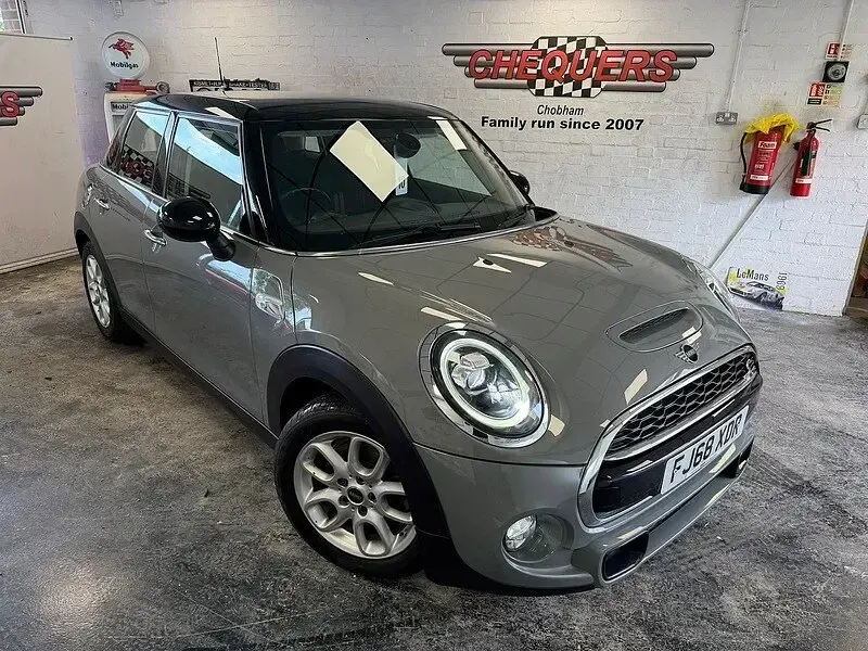 Used Mini Cooper S Classic 189 HP (139 kW) 2018 Grey Hatchback